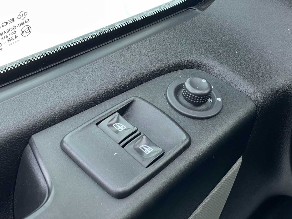 Renault Trafic 2019 9 місць