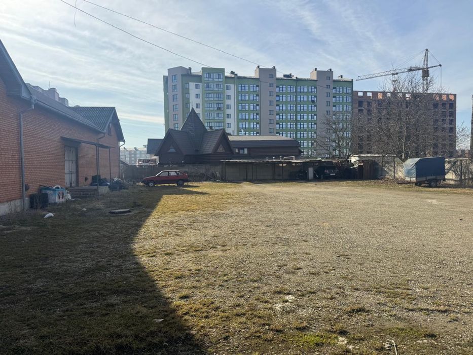 Продаж комерційного приміщення біля автостанції м. Калуш