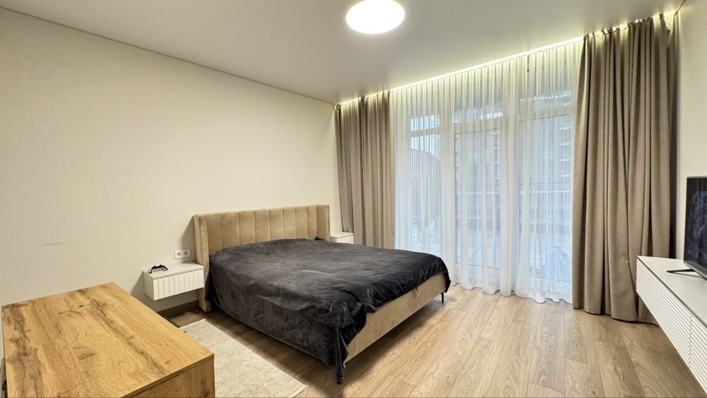 Продаж 1,5-кімнатної квартири \47м2 +30 м2 Тераса в ЖК Крістал/Crystal