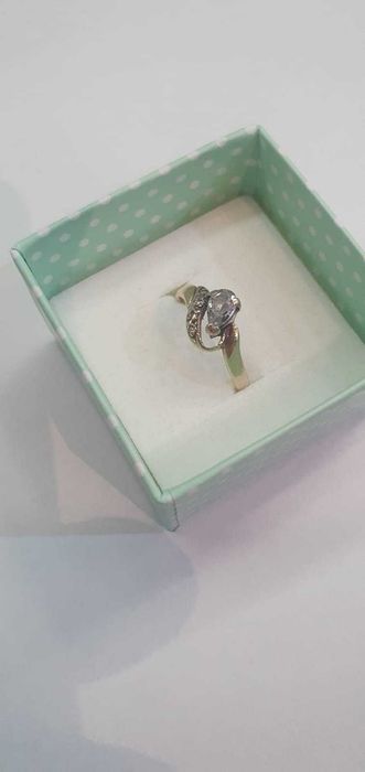 Pierścionek złoty 14 k/585/ 2,03 g. R 14 - Madej Gorlice Mickiewicza -