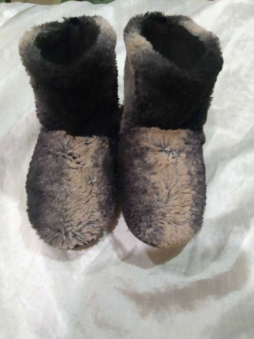 Детские тапочки-сапожки,фирма FF,недорого