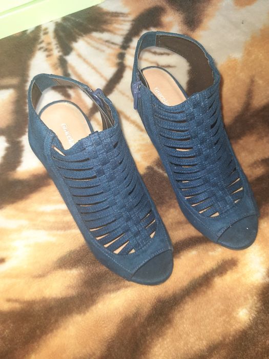 Nowe buty damskie Graceland rozmiar 38 szpilki