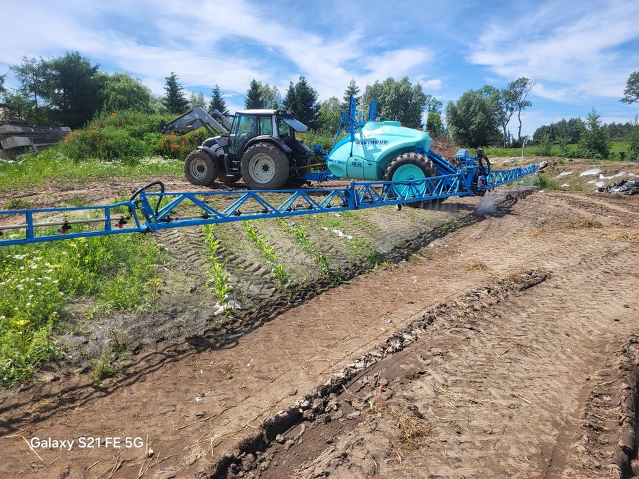 Berthoud opryskiwacz 28m 3000l +800l