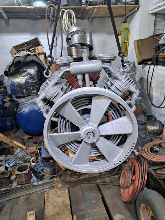 Компресор 1100 літрів/хв ГСВ-1/12; 155-2ВУ4; 1101-В5У4; головка