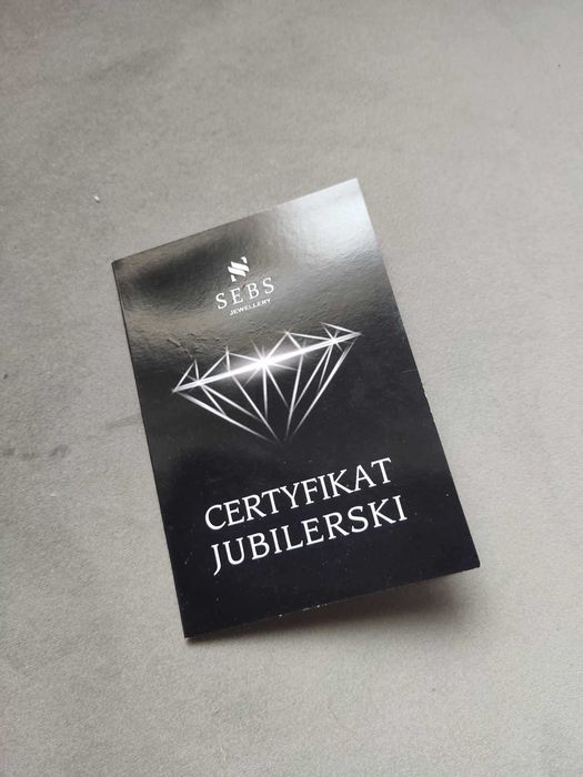 Pierścionek moissanit i diamenty