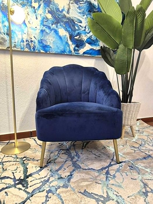 Poltrona em Concha / Bergere / Sofa / Cadeira / Veludo / Azul / Movel / Sala / Quarto