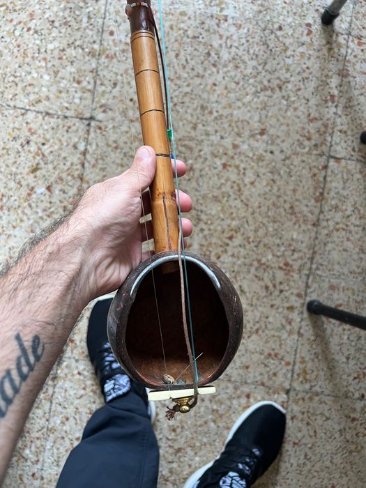 Instrumento de coco de som, feito a mao originao arte africano musica