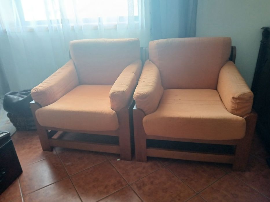 Sofás de sala laranja tijolo,