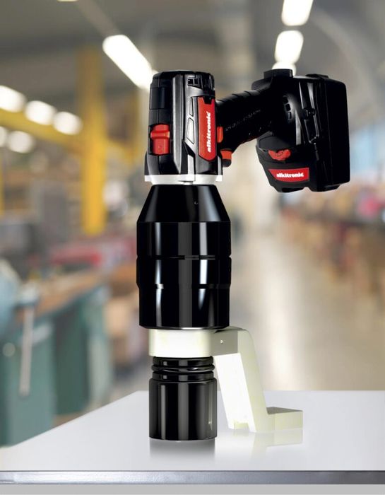 Klucz Dynamimetryczny z przekładnią planetarną  Alikitronic EA 2/150