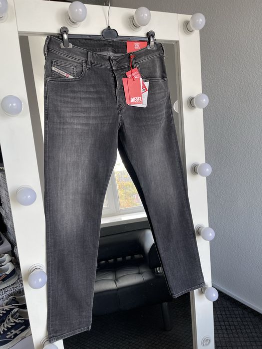 Джинси Diesel tapered fit 33x32