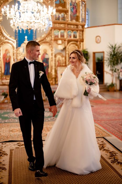 Весільне плаття у гарному стані
