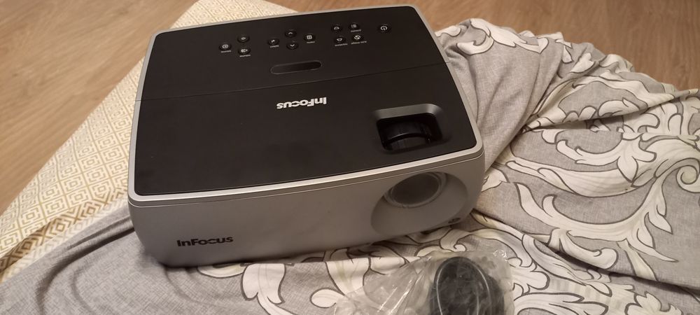 Проектор InFocus