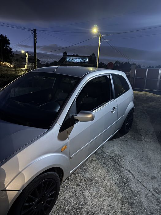 Ford Fiesta comercial 1.4 tdci | Pintura Nova | Super económico