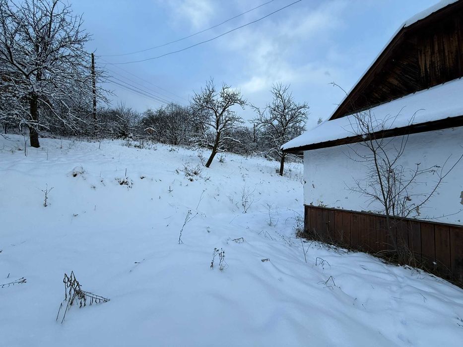Земельна ділянка з будинком (світло, вода) село Татарів