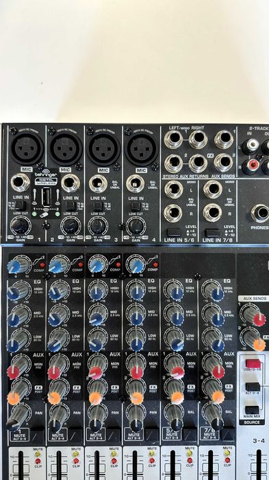 Mesa de mistura Behringer