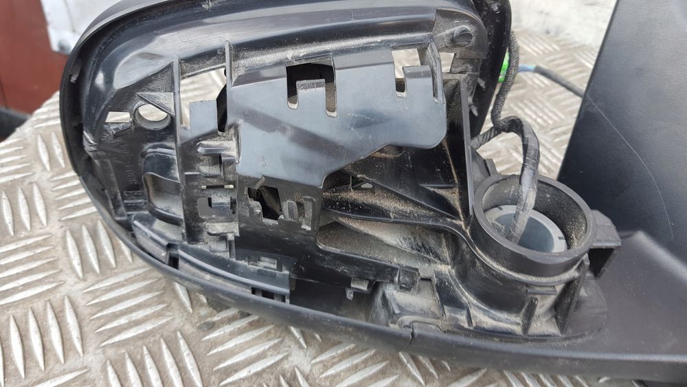 Volvo V60 Lusterko Prawe Europa 6 Pin