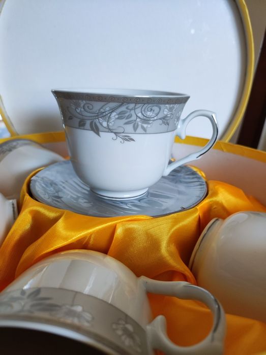 Filiżanki Yamasen Fine Porcelanie 24 gold collection