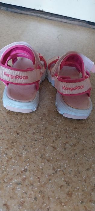 Sandaly rozmiar 33
