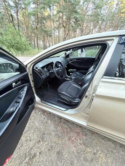 Hyundai Sonata 2010 VIN KMHEC41BABA130637 фото оголошення 3 з 18