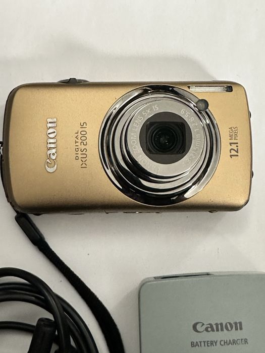 Canon Ixus 200 is