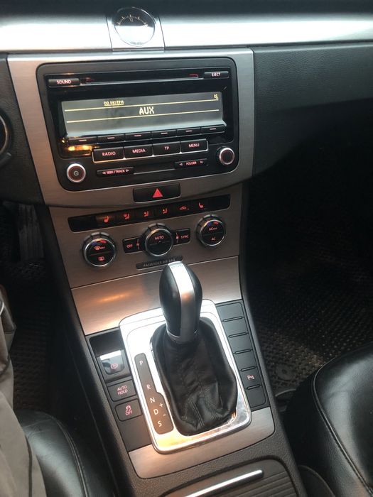 volkswagen passat b7 2012 EcoFuel 1.4 пасат б7