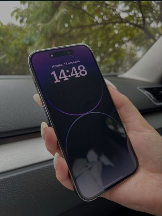 Гарний IPhone 14 Pro 256GB Apple