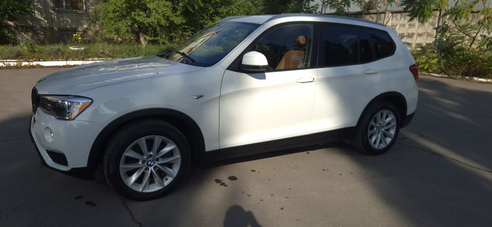 Продам BMW X3 f25