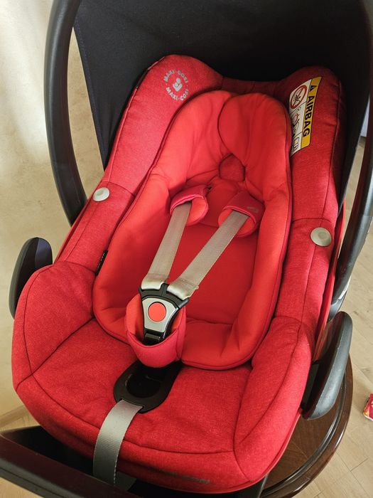 Автокрісло maxi-cosi pebble plus+ база isofix