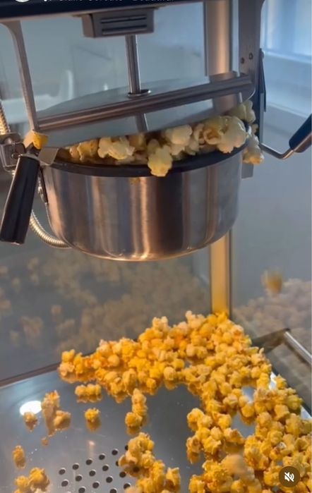 Popcorn Machine Like New448307572517775364