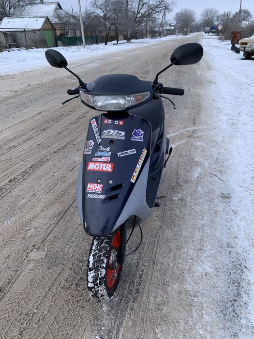 Скутер Honda dio. йде