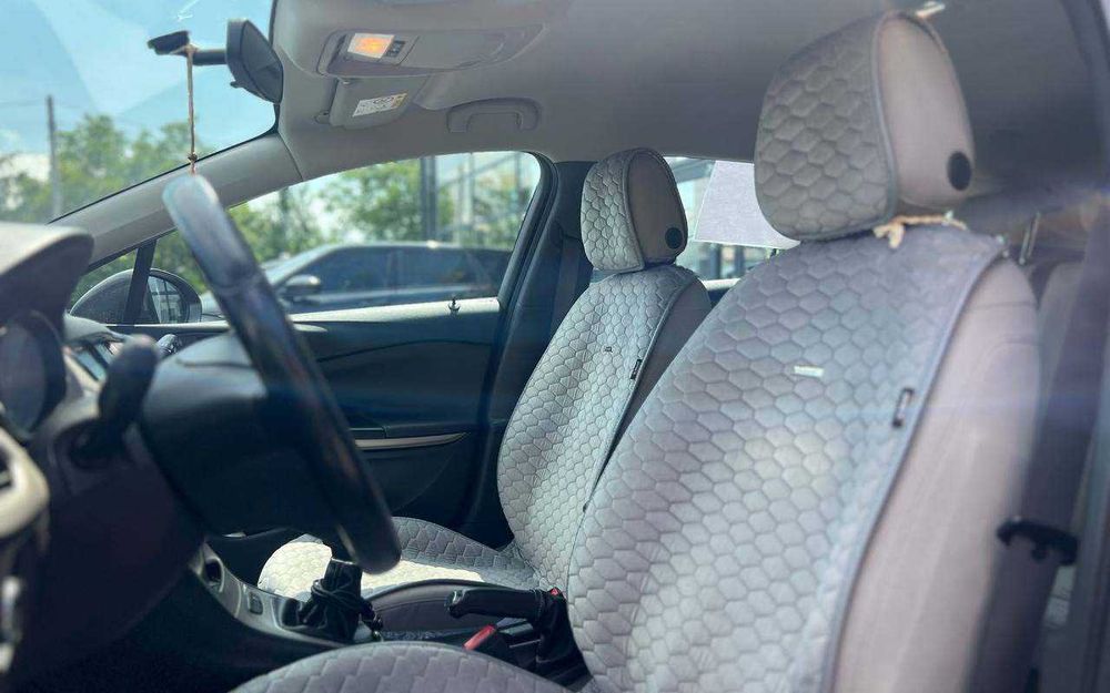 Opel Astra 2016 року