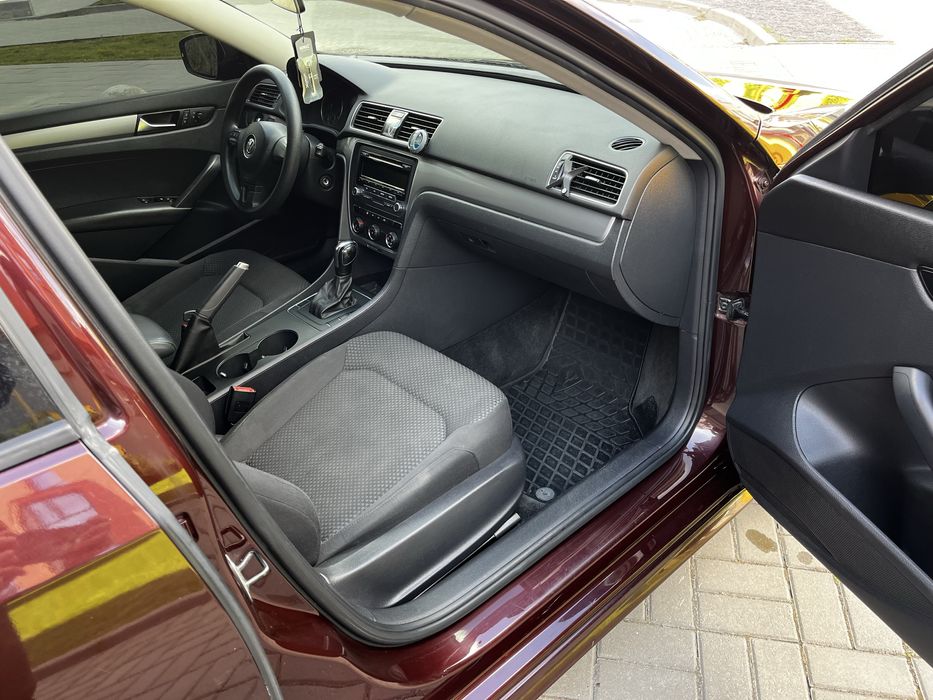 Volkswagen Passat B7 2013 2.5 газ/бенз