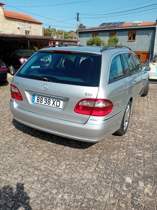 Mercedes e 220 2004