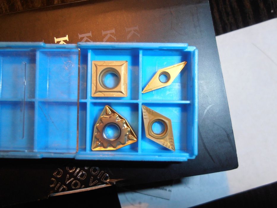 Nóż tokarski PWLNR2525M06