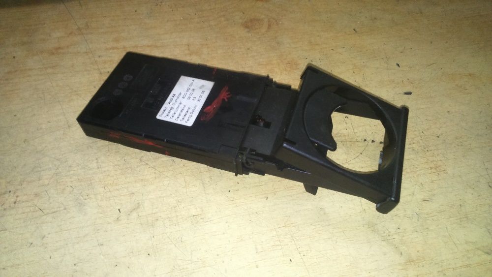 Audi a4 b5 LIFT FL uchwyt szuflada na kubek