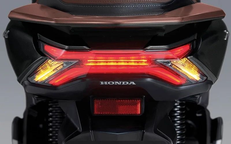 PCX Luz atras back light NOVO