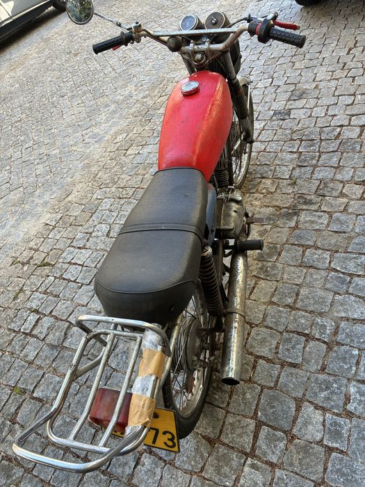 Motorizada rensak casal