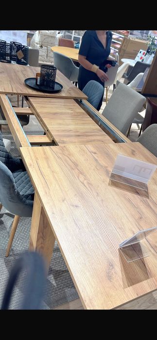 Mesa extensível de jantar