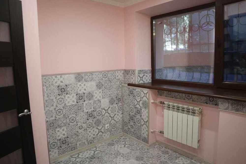 продам трехкомнатную квартиру ул. Мира