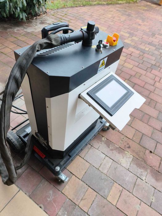 Laser pulsacyjny