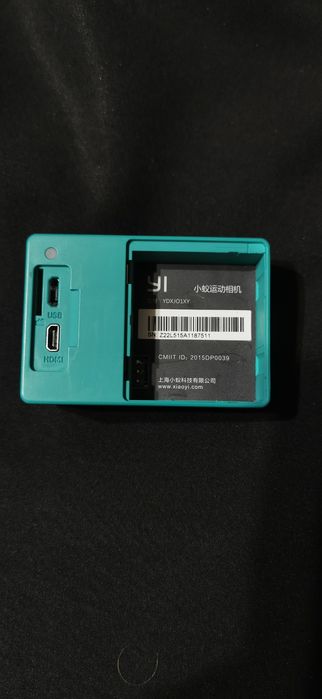 Экшен камера Xiaomi Yi 4k