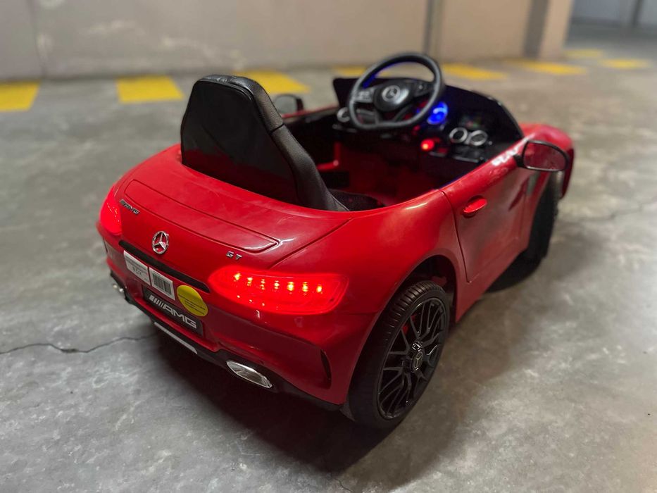 Carro Elétrico - Mercedes AMG GT vermelho 12V - criança