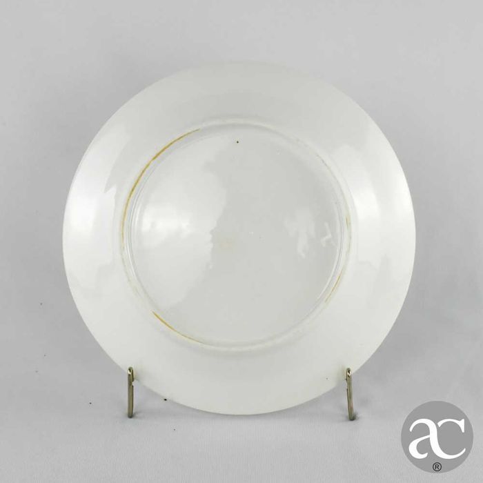 Prato raso porcelana europeia séc. XIX, pintado decorado com flores N2