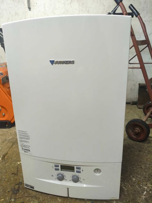 Piec gazowy Junkers Cerapur Midi.