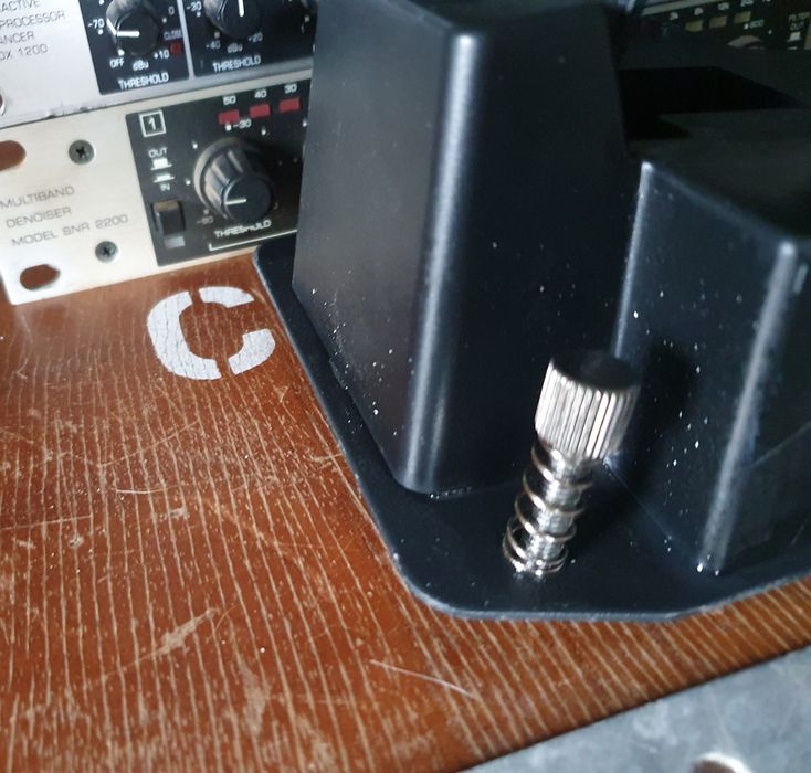 Hi-hat do perkusji elektronicznej, kontroler