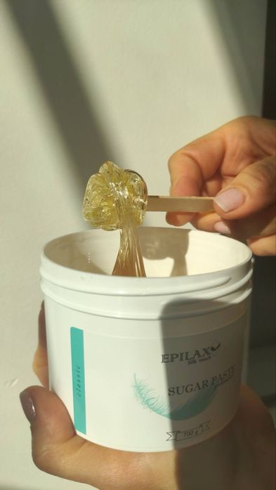 Воскова та цукрова депіляція
