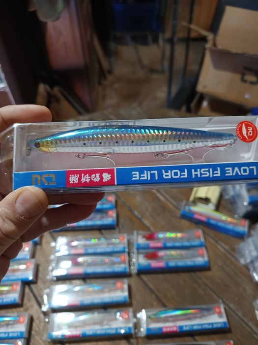 Amostras pesca spinning Tsurinoya stinger 140s 26gr