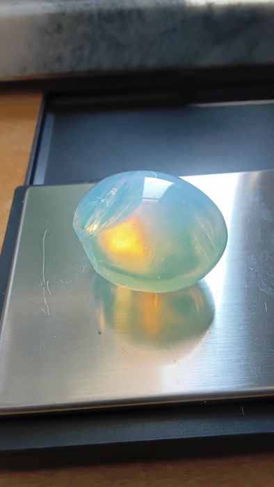 Pedra da Lua Rolada Gigante  140,80 CT