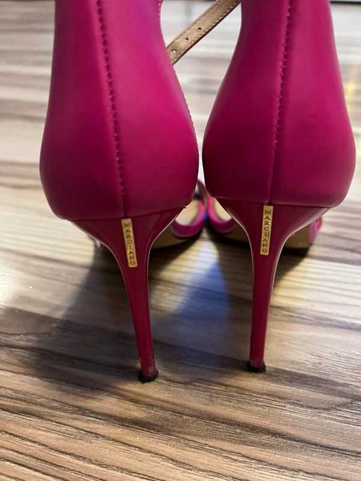 Sandały Marciano Guess 39 fuksja