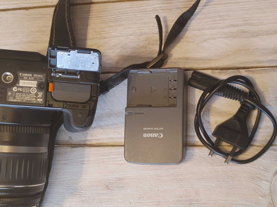 Canon 400D + Canon EF-S 18-55 II